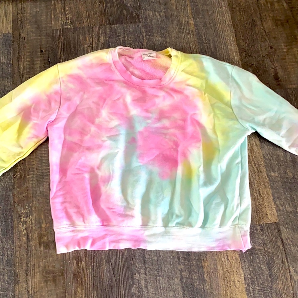 Trendy tiedie crewneck